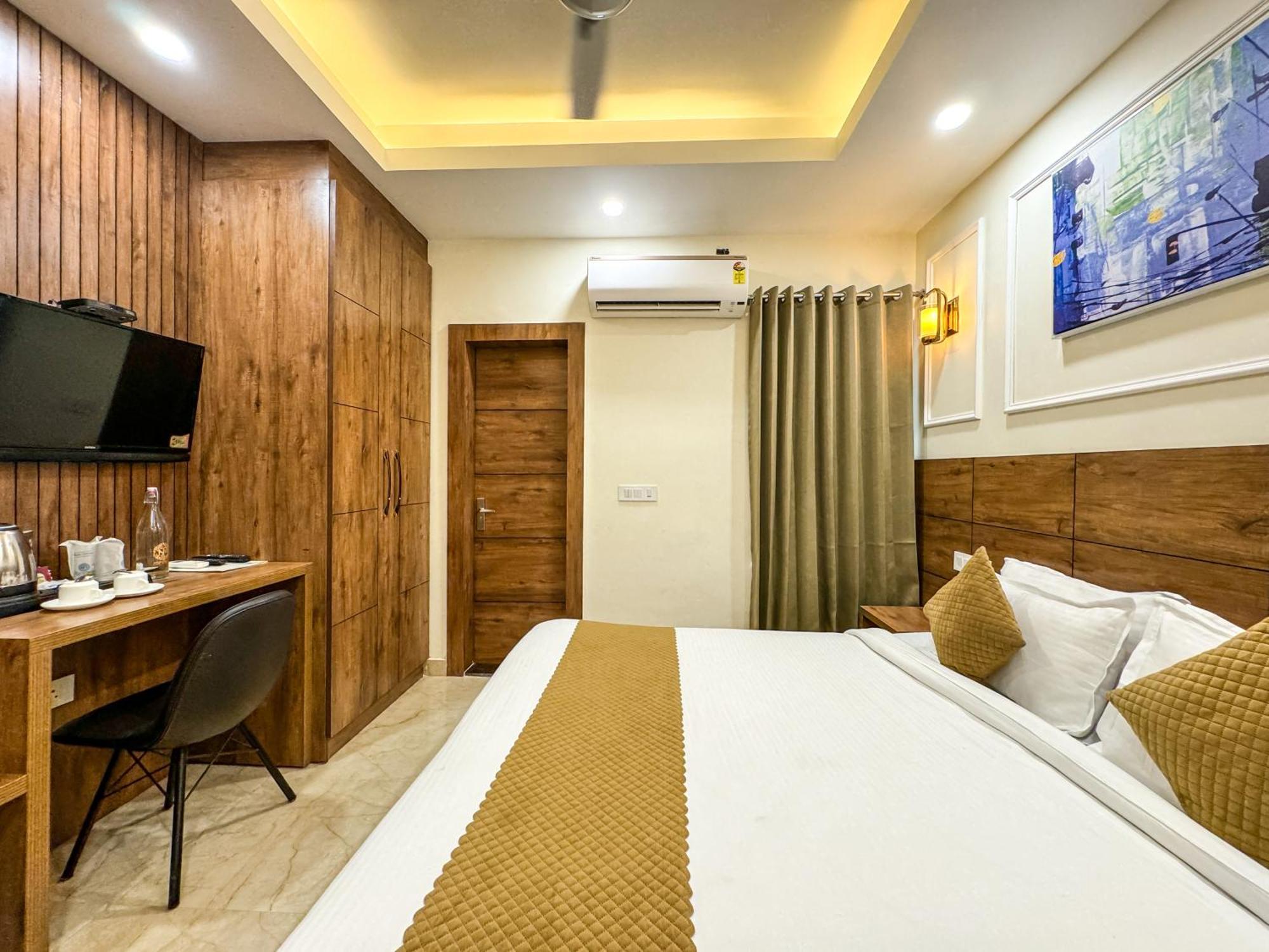 Hotel Nirvana Bliss, Behind Parmarth Niketan Rishīkesh Exterior foto